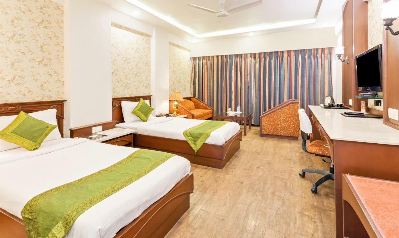 Hotel Crown Palace Indore Exterior foto