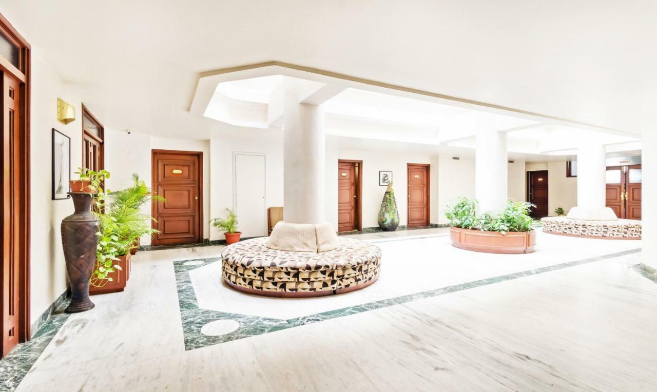 Hotel Crown Palace Indore Exterior foto